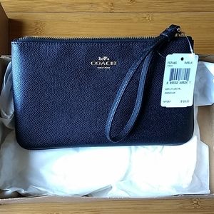 Brand new Coach F57465 Leather Wristlet